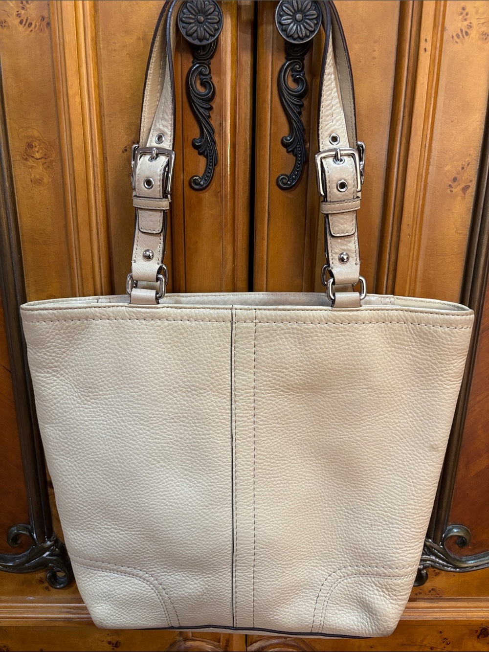 Coach Pebbled Leather Shoulder Bag in Cream - Picture 2 of 6